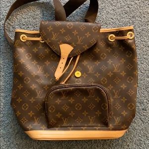 KNOCKOFF Louis Vuitton backpack